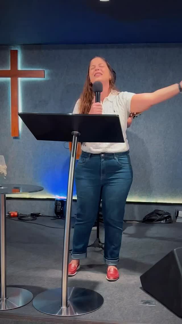 Instagram post from shalomigrejacrista. This post is in position 1.