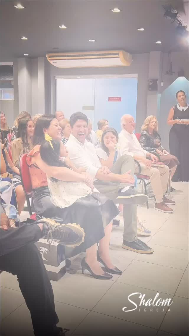 Instagram post from shalomigrejacrista. This post is in position 3.